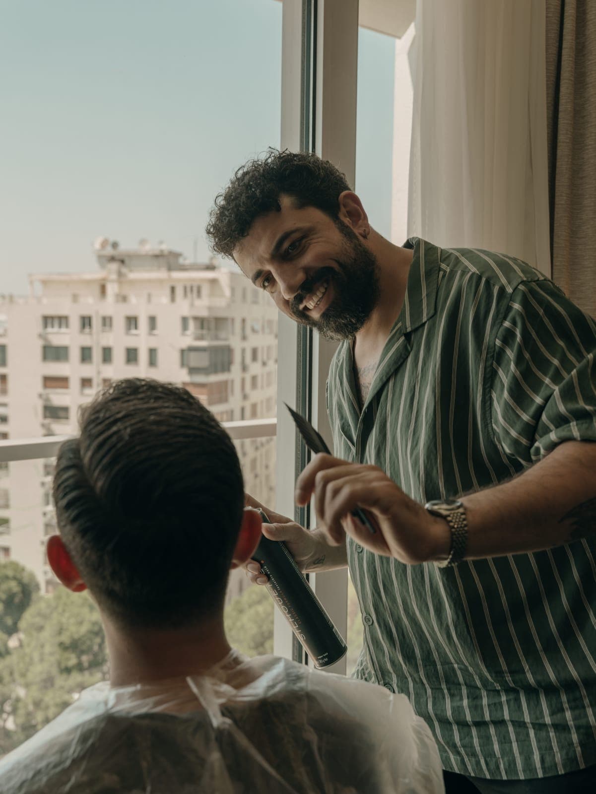 The Groom's Shave: The Flawless Ritual of the Wedding Morning — 4